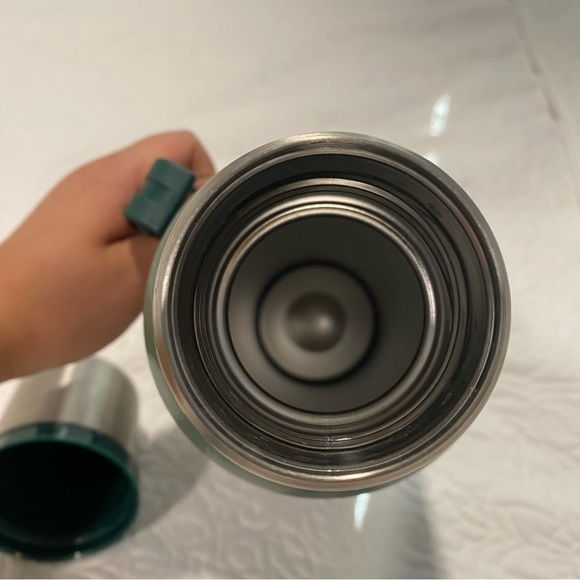 Stanley Vacuum Thermos - Picture 2 of 9